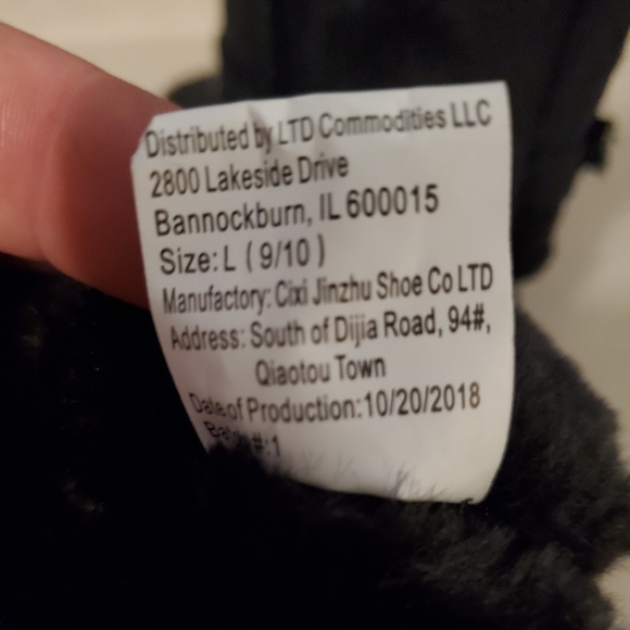 Boots - Picture 4 of 4